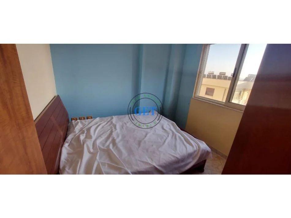 Durres, jepet me qera apartament 3+1 Kati 3, 100 m² 400 € (Plazh, Durrës)