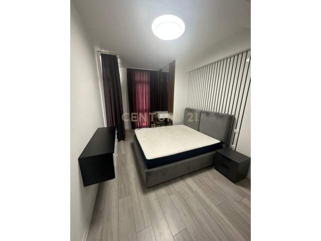 Tirane, jepet me qera apartament 1+1+A+BLK Kati 5, 68 m² 600 Euro (Komuna e Parisit,KIKA 2 !)