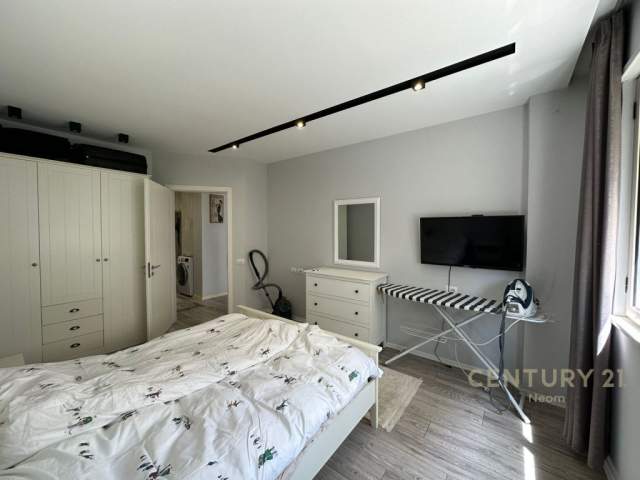 Tirane, jepet me qera apartament 1+1+A+BLK Kati 2, 78 m² 450 Euro (RADISSON HOTEL, Liqeni i Thatë)