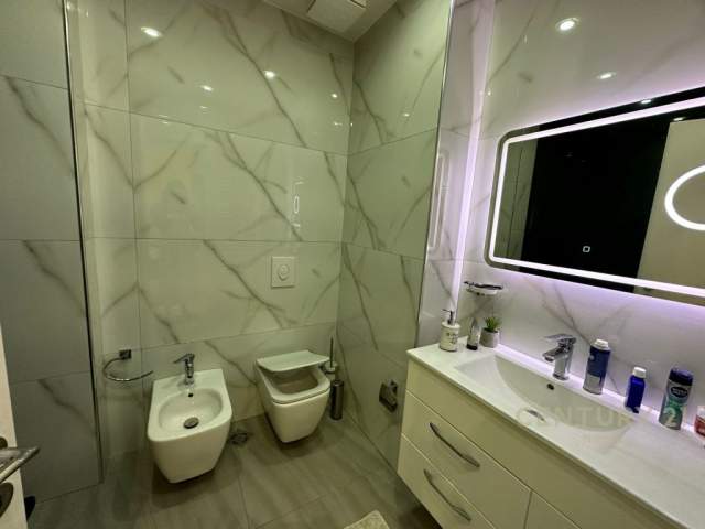 Tirane, jepet me qera apartament 1+1+A+BLK Kati 2, 78 m² 450 Euro (RADISSON HOTEL, Liqeni i Thatë)