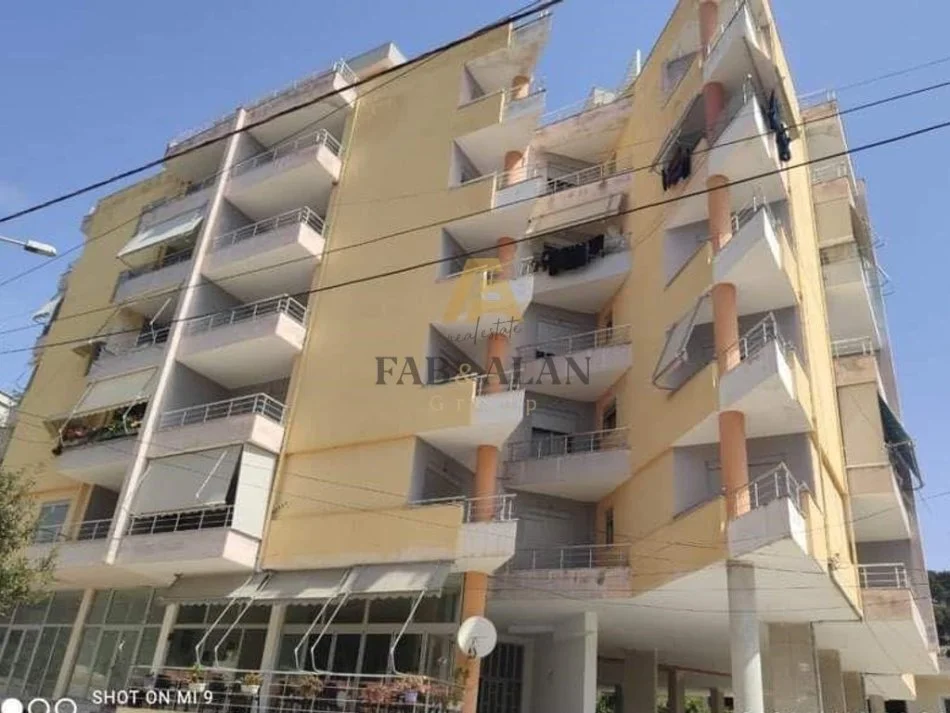Sarande, shitet apartament 1+1 Kati 2, 81 m² 95.000 € (Lagjia 3, Sarande)