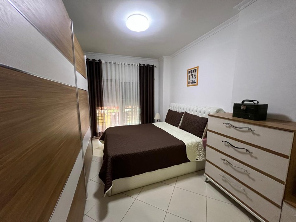 Tirane, shitet apartament 2+1 Kati 4, 122 m² 170.000 € (Unaza e Re)