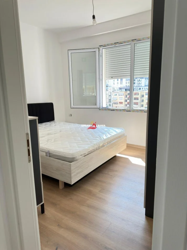 Tirane, jepet me qera apartament 2+1+Ballkon Kati 6, 85 m² 650 € (Fusha e Aviacionit)