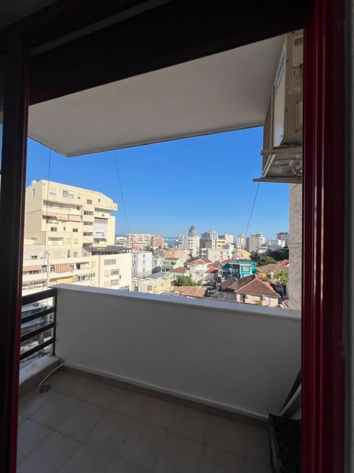 Durres, jepet me qera apartament 2+1+Aneks+Ballkon Kati 6, 600 € (Gjykata,Durres)