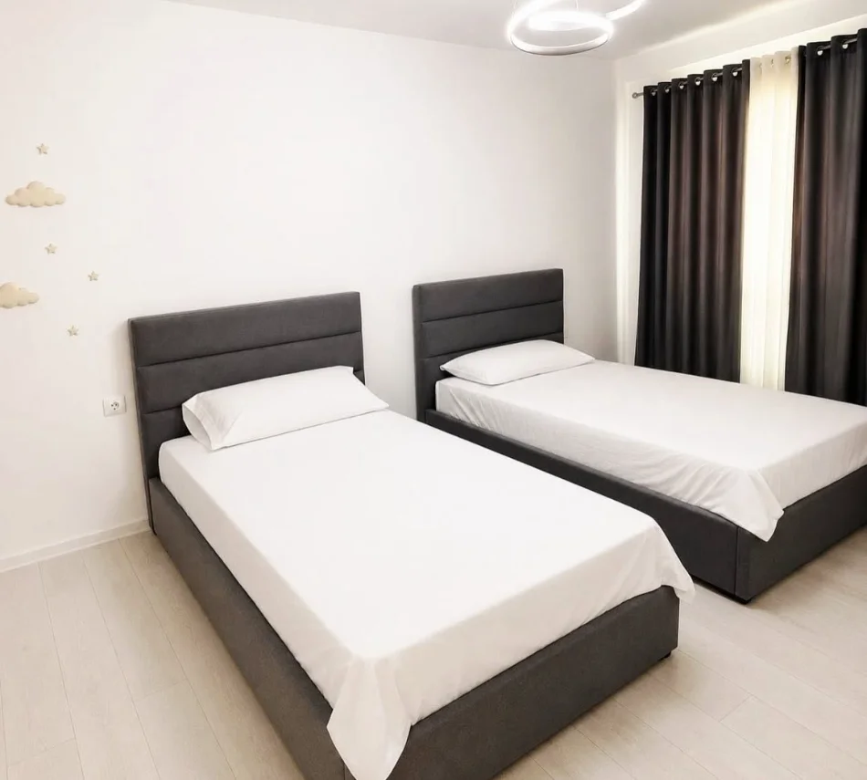Tirane, shitet apartament 2+1 , 115 m² 155.000 € (Astir)