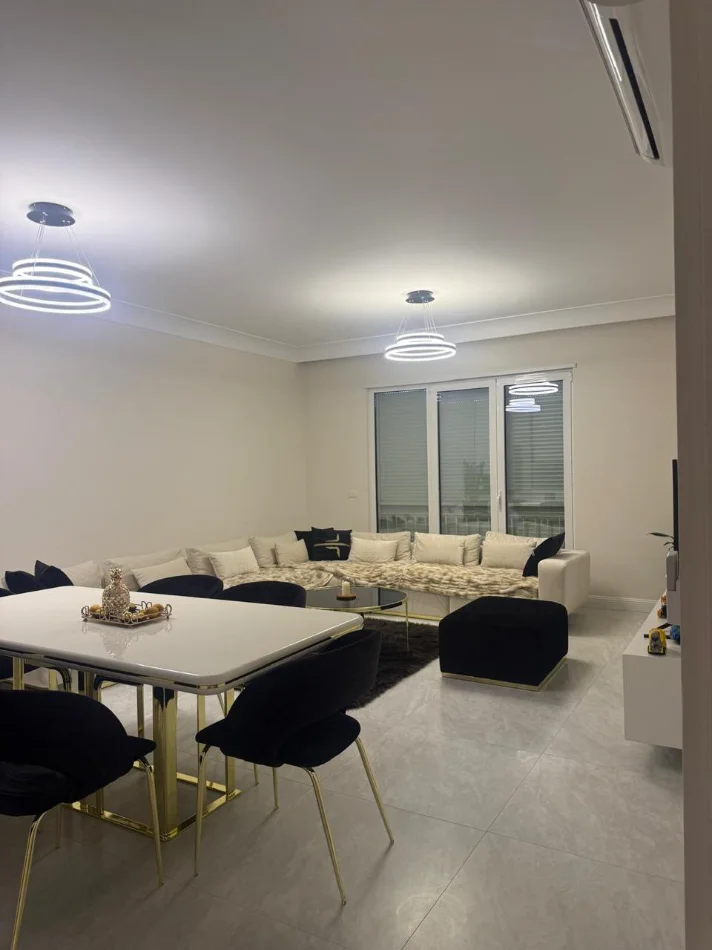 Tirane, shitet apartament 2+1 , 120 m² (teg)