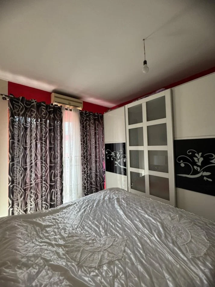 Tirane, jepet me qera apartament 2+1+Ballkon Kati 7, 90 m² 550 € (Astir)