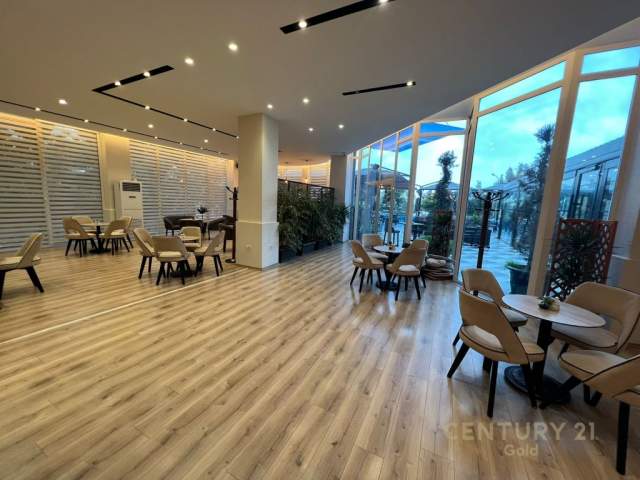 Tirane, jepet me qera bar-kafe 4.000 Euro (LIQENI I THATE)
