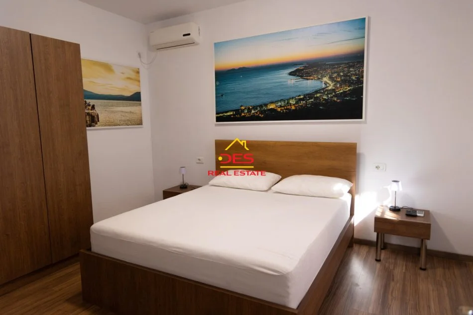 Vlore, jepet me qera shtepi 2+1+Ballkon Kati 0, 124 m² 700 € (Rruga Dreshovica)