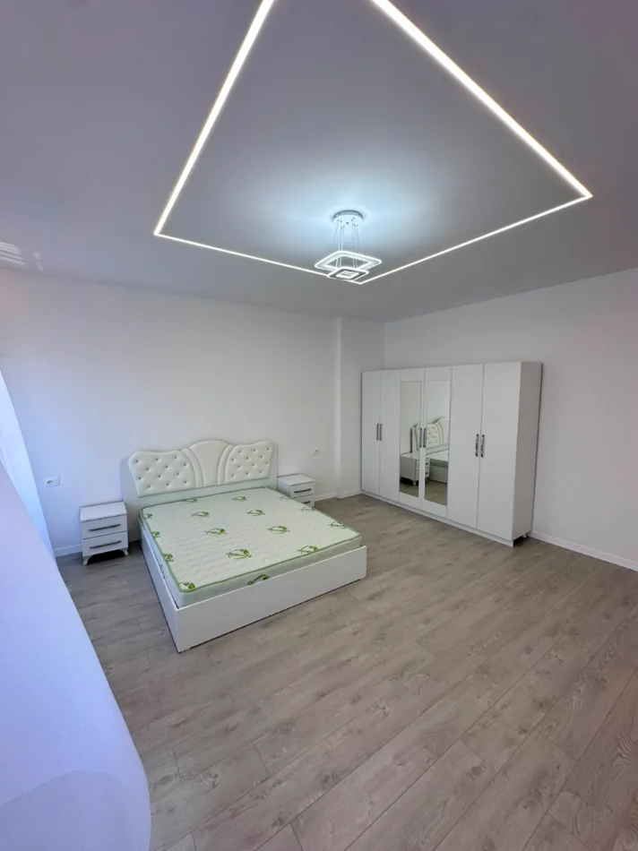 Durres, jepet me qera apartament 3+1 Kati 3, 150 m² 500 € (Shkozet,Durres)