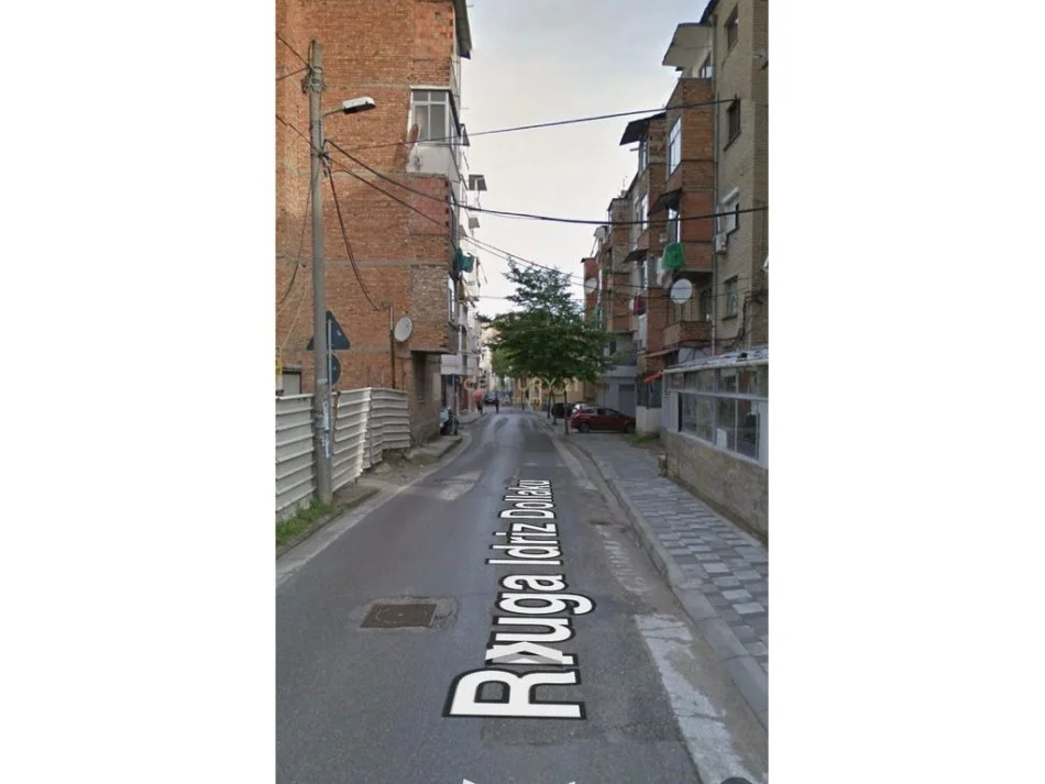 Tirane, shes apartament 1+1 Kati 5, 56 m² 85.000 € (Ali Demi)