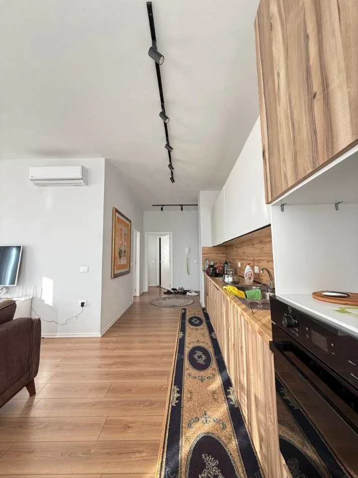 Tirane, shitet apartament 2+1 , 130 m² 289.000 € 