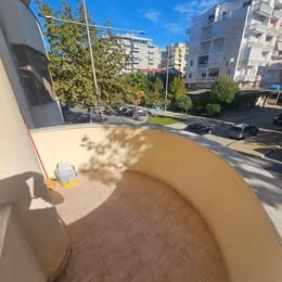 Durres, jepet me qera apartament 3+1+Ballkon Kati 2, 128 m² 500 € (Durres PLAZH Iliria)