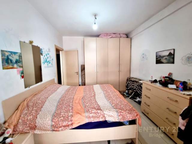 Tirane, shitet apartament 1+1+A+BLK Kati 3, 62 m² 75.000 Euro (Bulevardit "Migjeni", prane rrethrrotullimit, Ast)
