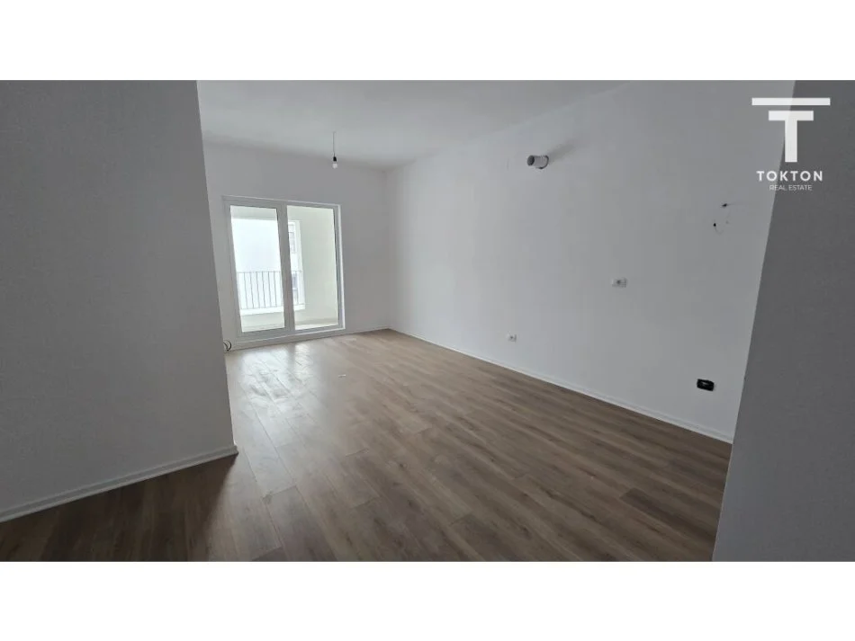 Tirane, jap me qera apartament 2+1 Kati 7, 90 m² 320 € (Rezidenca Kaimi, Ali Dem)