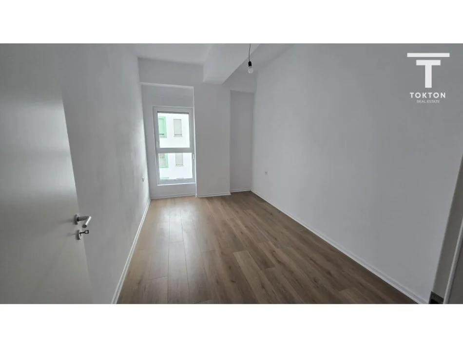 Tirane, jap me qera apartament 2+1 Kati 7, 90 m² 320 € (Rezidenca Kaimi, Ali Dem)