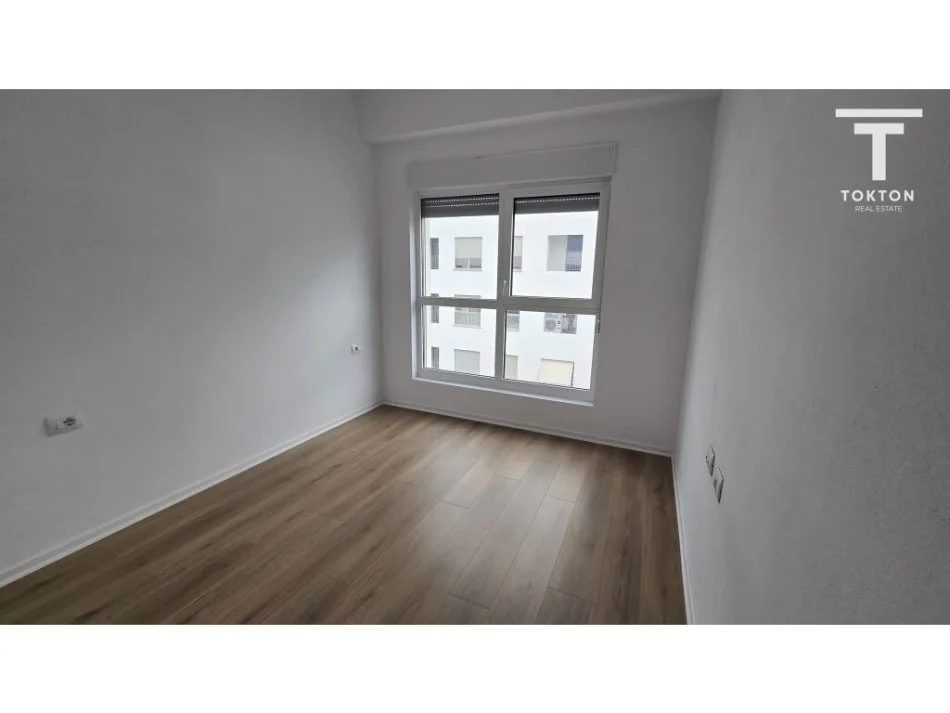 Tirane, jap me qera apartament 2+1 Kati 7, 90 m² 320 € (Rezidenca Kaimi, Ali Dem)