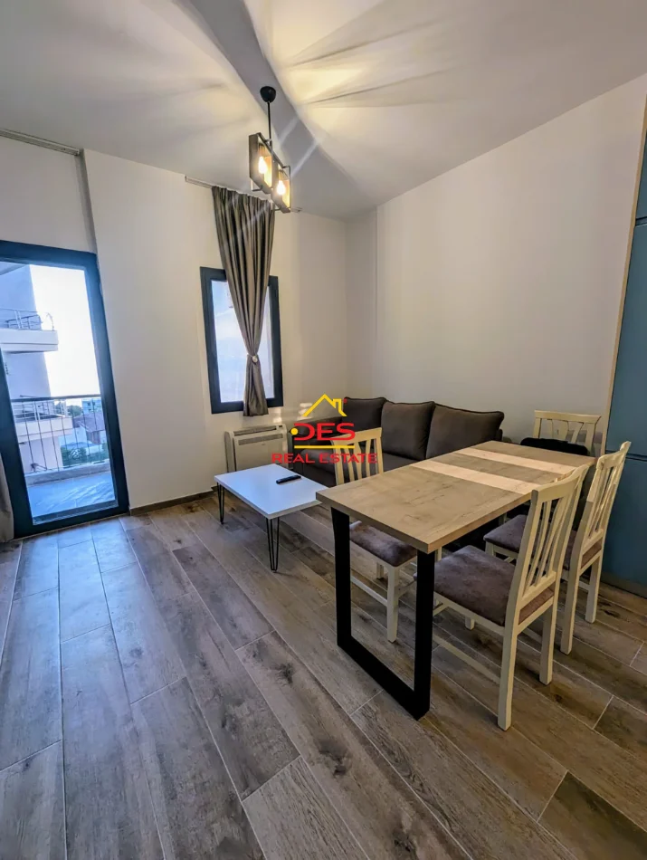 Vlore, shitet apartament 1+1+Ballkon Kati 1, 64 m² 168.000 € (Rruga Dhimitër Konomi)