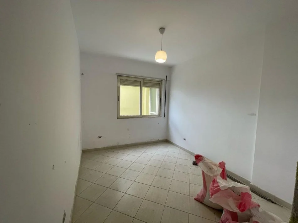 Tirane, shitet apartament 2+1+Ballkon Kati 11, 89 m² 174.000 € 