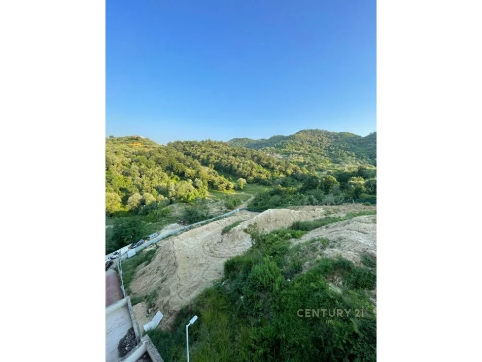 Tirane, shitet apartament 1+1 Kati 5, 73 m² 135.000 € (kopeshti zoologjik)