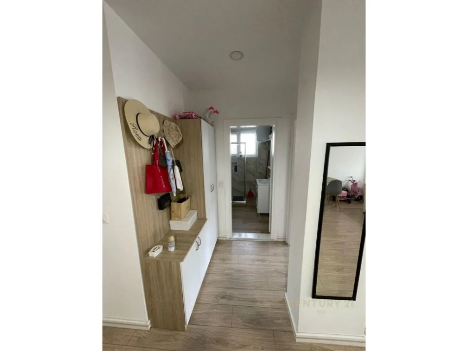 Tirane, shitet apartament 1+1 Kati 5, 73 m² 135.000 € (kopeshti zoologjik)