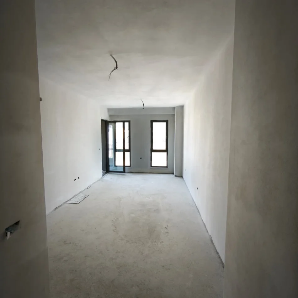 Tirane, shitet apartament 2+1+Ballkon Kati 3, 103 m² 248.000 € (Rruga Karl Gega)