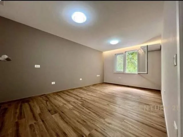 Tirane, shitet apartament 2+1 Kati 3, 60 m² 125.000 Euro (21 Dhjetori)