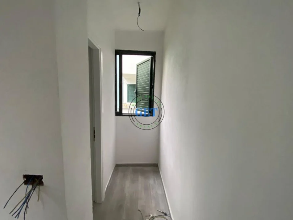 Durres, shitet apartament 2+1 Kati 2, 85 m² 100.000 €