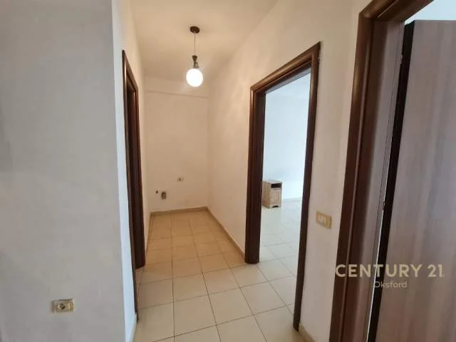 Tirane, shes apartament 2+1 Kati 7, 120.000 Euro