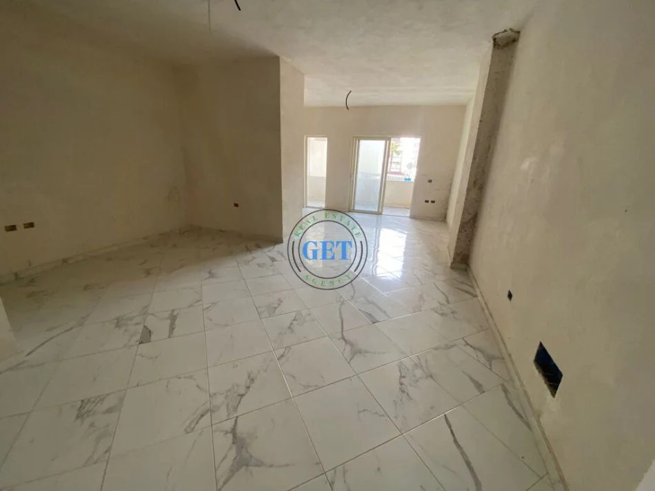 Durres, shitet apartament 2+1 Kati 1, 123 m² 130.000 € (Rrota e Kuqe, Plazh, Durres!!)