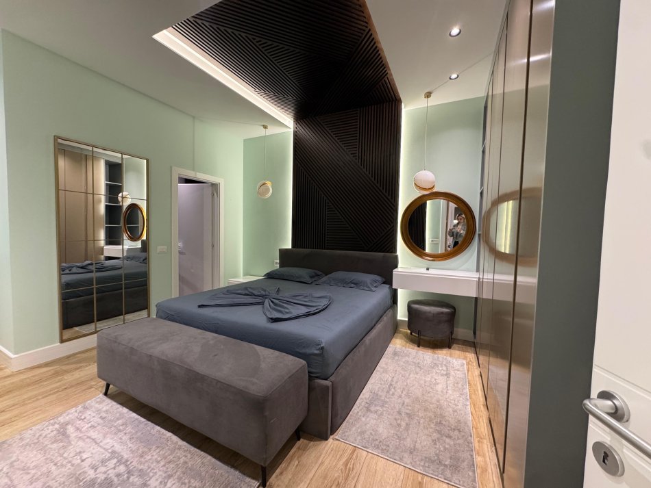 Tirane,shitet  apartament 2+1+Ballkon Kati 8, 127 m² 325.000 € (Square21)