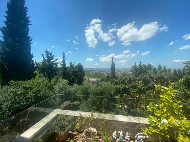 Tirane, ofert Vile 3 Katshe Kati 3, 2.137 m² 5.500 Euro (Prane Liqenit te Farkes Tirana, Albania)