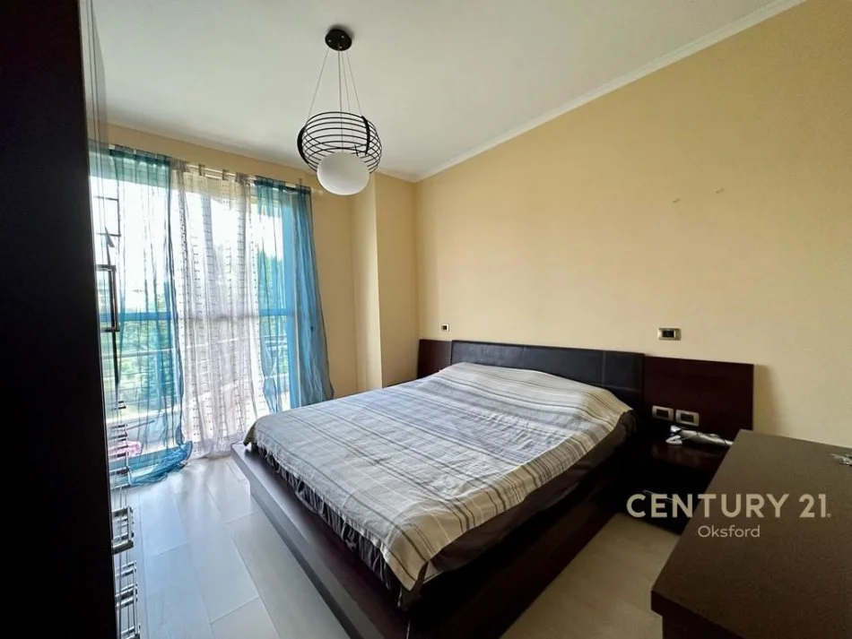 Tirane, shitet 3+1+Aneks+Ballkon, Kati 2, 140 m² 220,000 € 