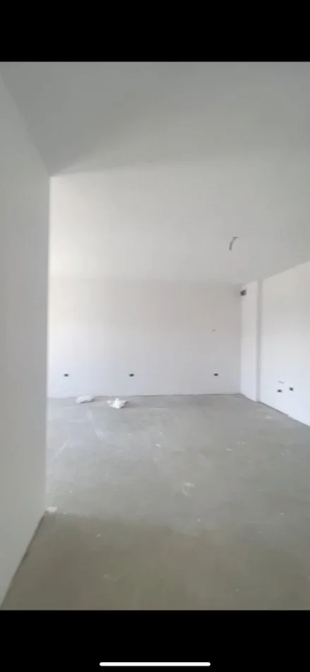 Tirane, shitet apartament 2+1+Ballkon Kati 6, 104 m² 88.264 € (Bulevardi Berisha)