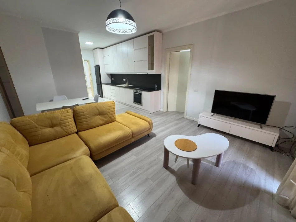 Tirane, jepet me qera apartament 1+1 Kati 2, 59 m² 600 € (Prokuroria e tiranes)