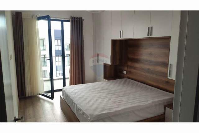 Tirane, jepet me qera apartament 1+1 71 m² 500 Euro