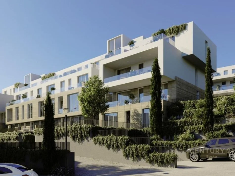 Tirane, shes apartament 2+1 , 164 m² 312.000 € (Liqeni i Farkes)