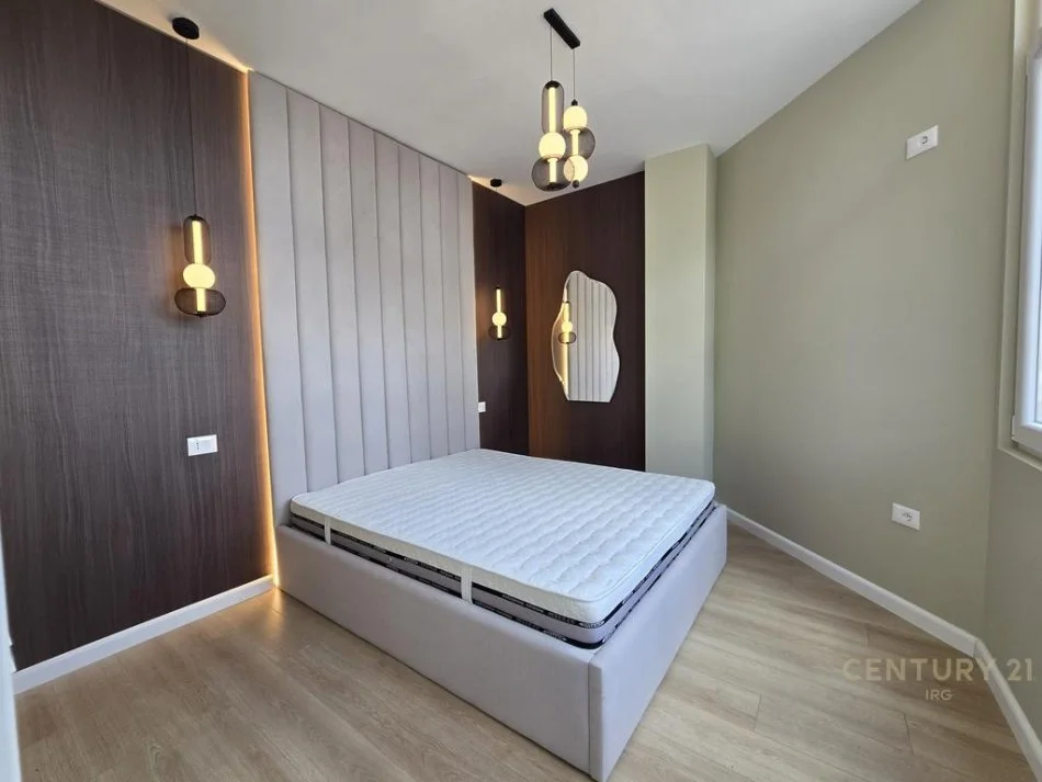 Tirane, shes apartament 1+1 Kati 7, 58 m² 165.000 € (Rruga e Kavajës)