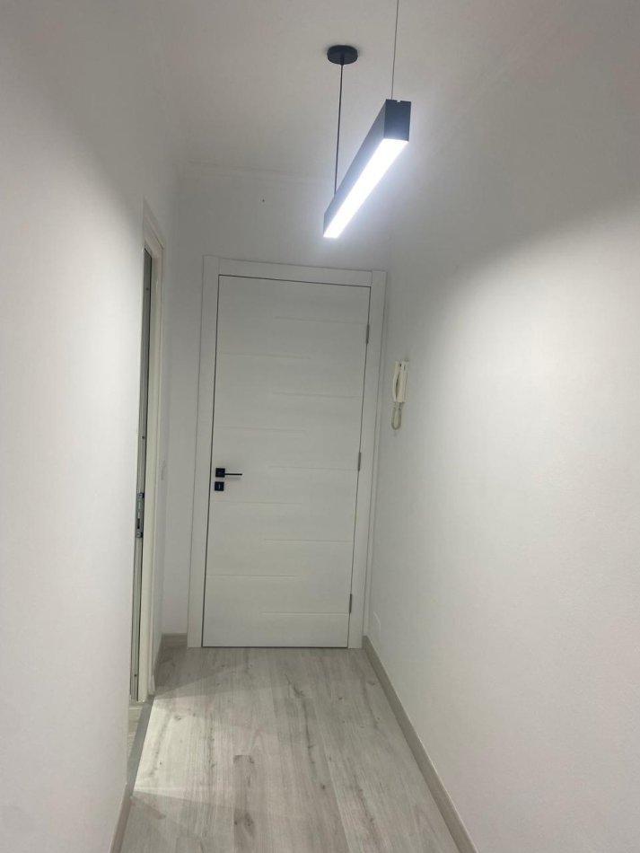 Tirane, jepet me qera apartament 1+1+Ballkon Kati 6, 65 m² 450 € (Don Bosko)