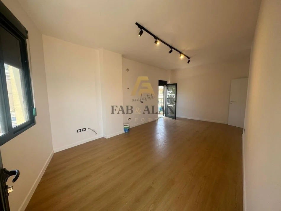 Durres, shitet apartament 2+1 Kati 5, 94 m² 235.000 € (Vollga)