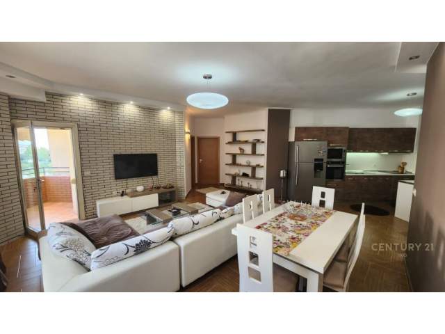 Tirane, jepet me qera apartament 2+1+BLK Kati 4, 113 m² 700 Euro (LIQENI I THATE)