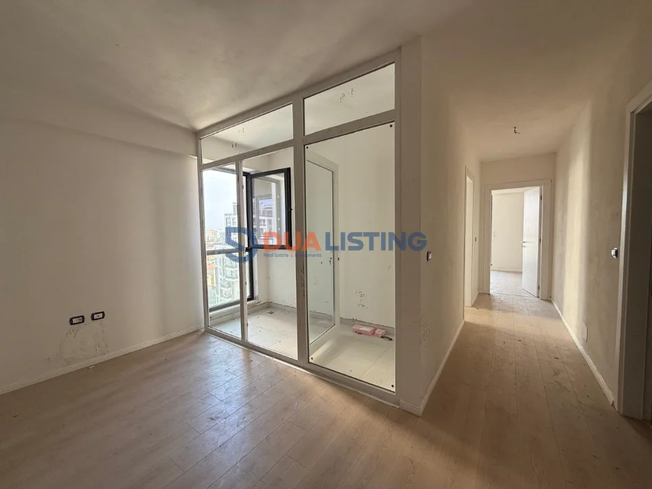 Tirane, shitet apartament 2+1 , 92 m² 155.720 € 