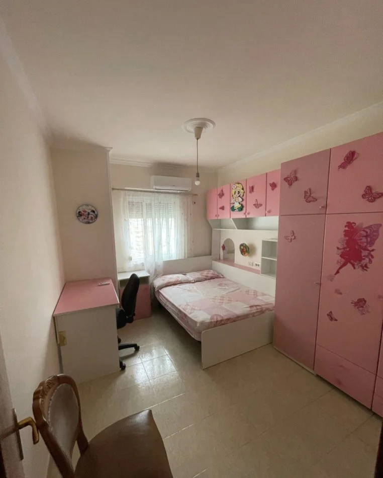 Tirane, jepet me qera apartament 2+1 Kati 8, 85 m² 700 € (RRUGA E ELBASANIT,PRANE NJESISE BASHKIAKE NR 2)