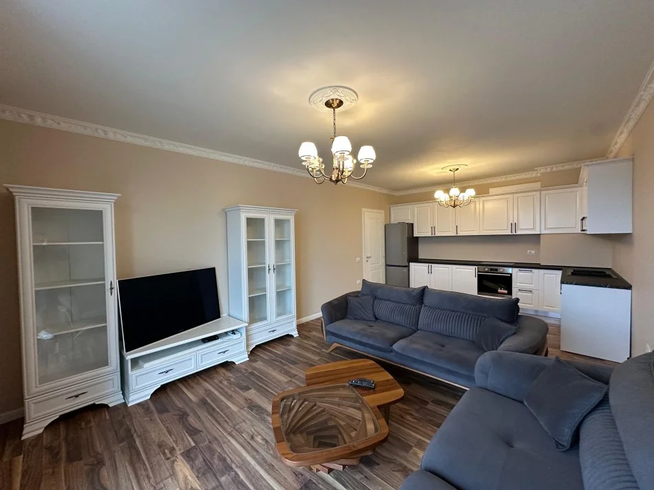 Tirane, shitet apartament 2+1 Kati 3, 124 m² 250.000 € 