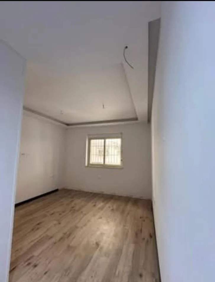Tirane, shitet apartament 2+1+Aneks+Ballkon Kati 4, 64 m² 169.000 € (Rruga e Kavajes)