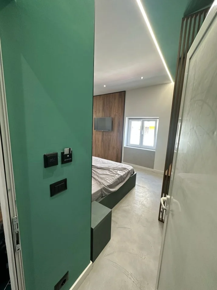 jepet me qera apartament 1+1 Kati 5, 40 m² 500 € (tek Shallvaret)