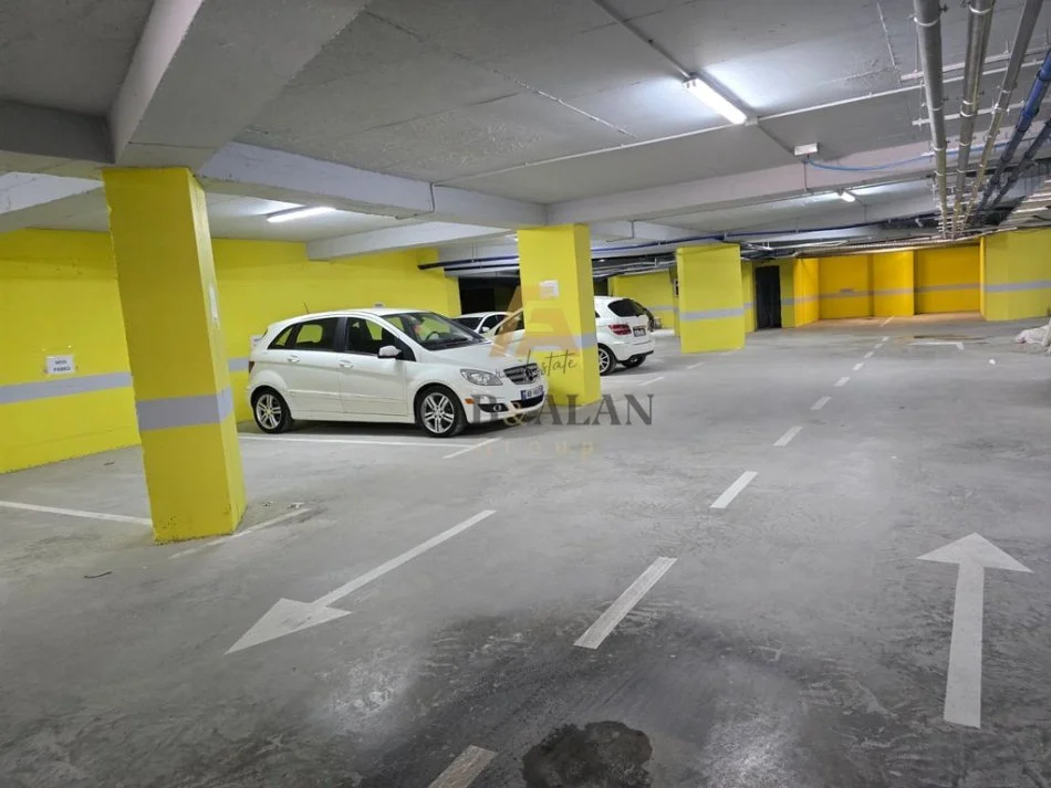 Durres, shitet apartament 2+1 Kati 3, 112 m² 365.000 € (Currila)