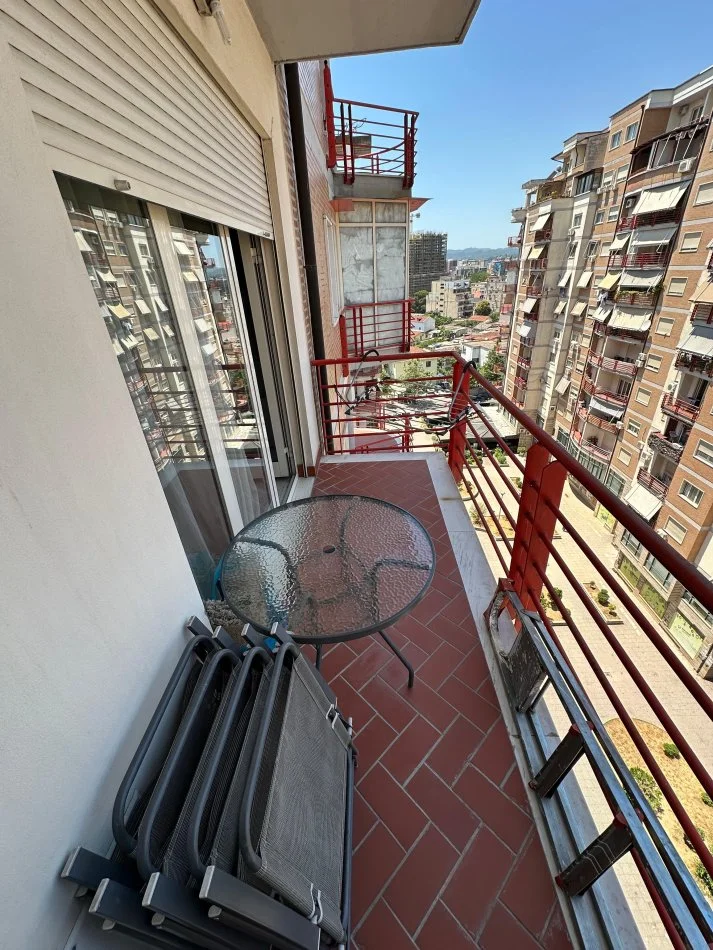 Tirane, jepet me qera apartament 1+1 Kati 8, 75 m² 550 € (Kompleksi Don Bosko)