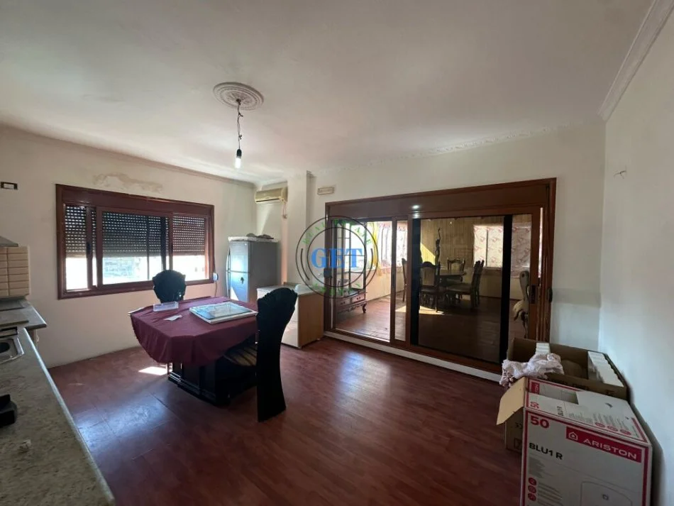 Durres, shitet apartament 3+1 Kati 9, 138 m² 130.000 € (Tregu Vogel, Durres)