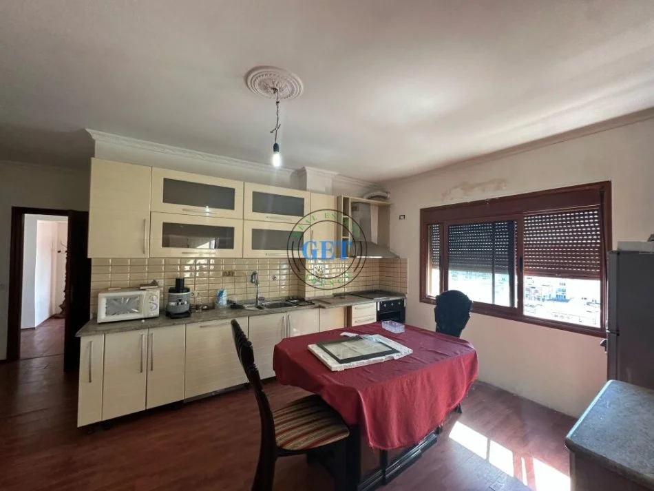 Durres, shitet apartament 3+1 Kati 9, 138 m² 130.000 € (Tregu Vogel, Durres)